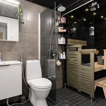 Modern 2 Bedroom In Near Hospital With Sauna And Large Balcony アパート