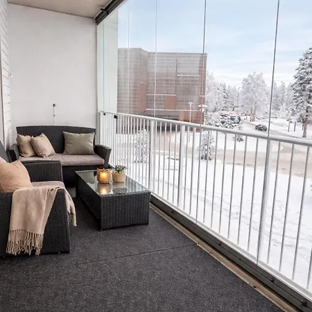 Modern 2 Bedroom In Near Hospital With Sauna And Large Balcony